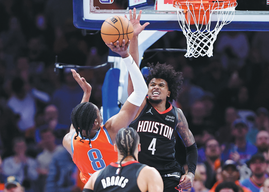 Rockets roll to 10th straight victory