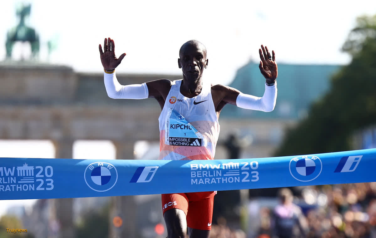 Legend Kipchoge chats history bid in Shanghai