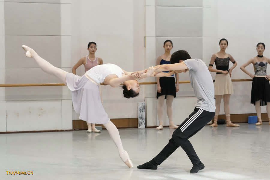 National Ballet of China showcases innovative creations at annual workshop gala