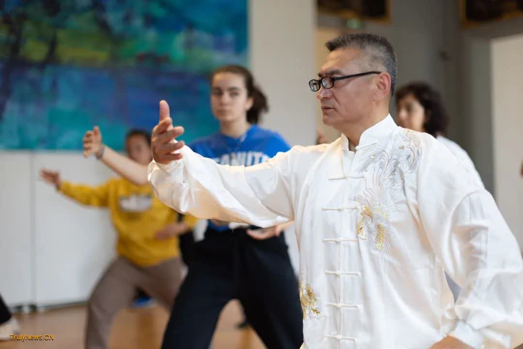 Paris welcomes World Tai Chi Day