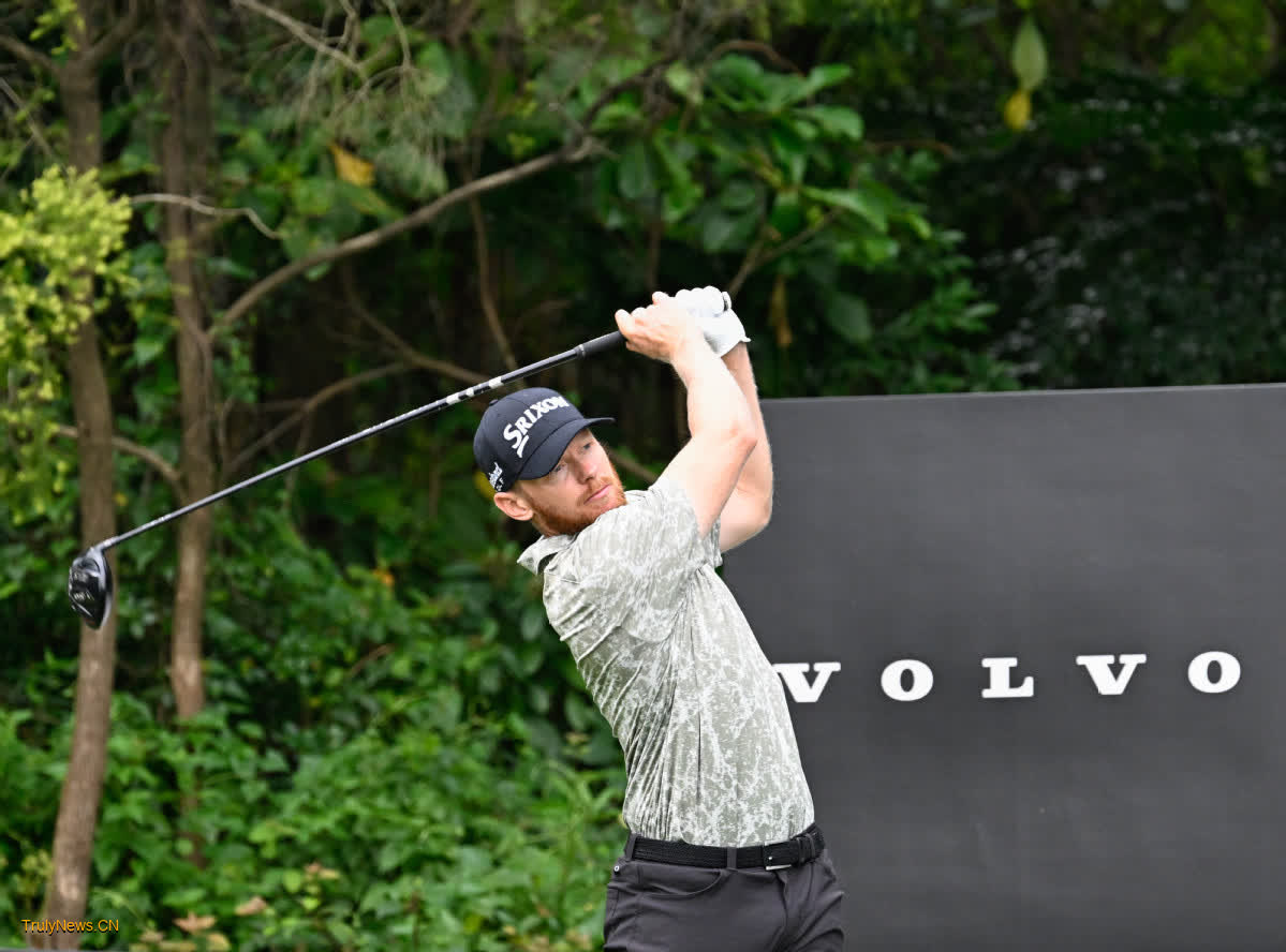 Söderberg leads, Waring and Migliozzi on the hunt for the weekend Volvo China Open action