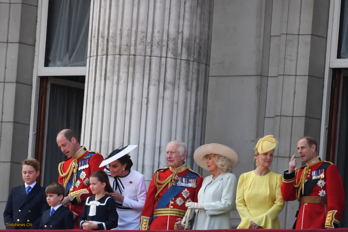 UK royals unite on palace balcony, with Kate back at her first public event since cancer diagnosis