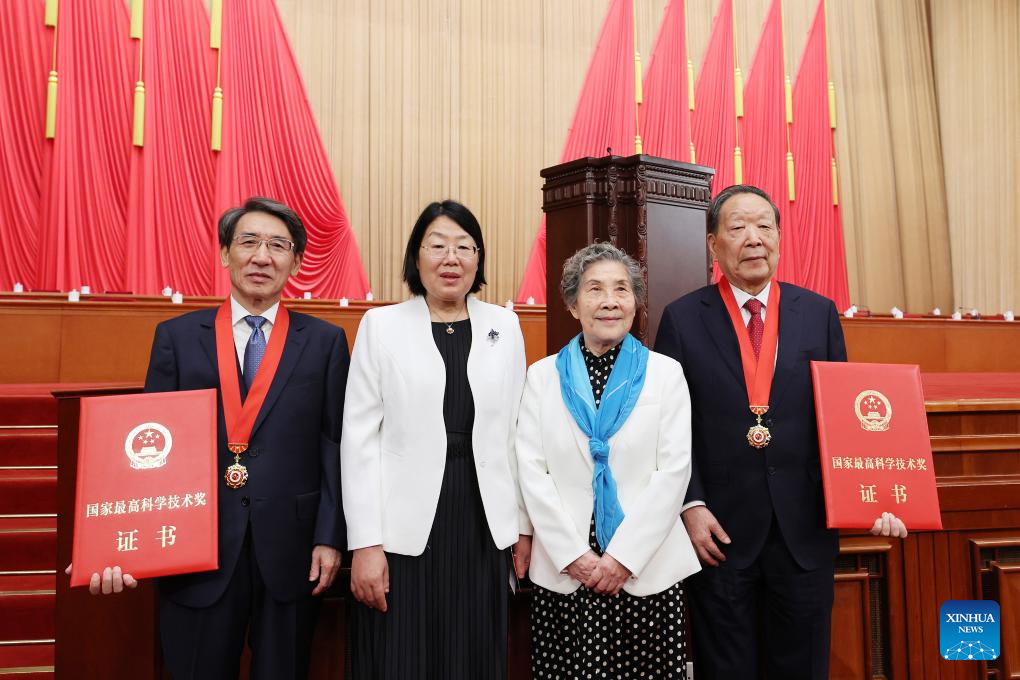 China honors outstanding scientists, sci-tech innovations