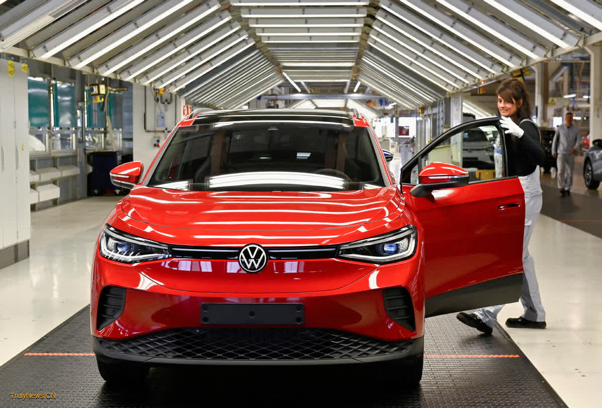 VW China exec advocates free, open markets