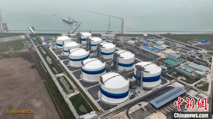 World’s largest LNG storage tank cluster ready in China