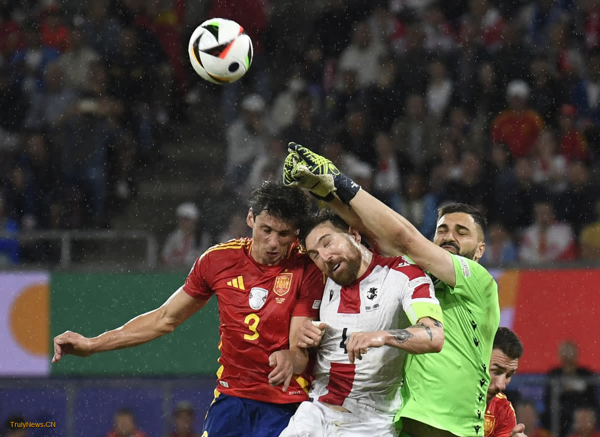 Spain eases past Georgia to book quarterfinal berth