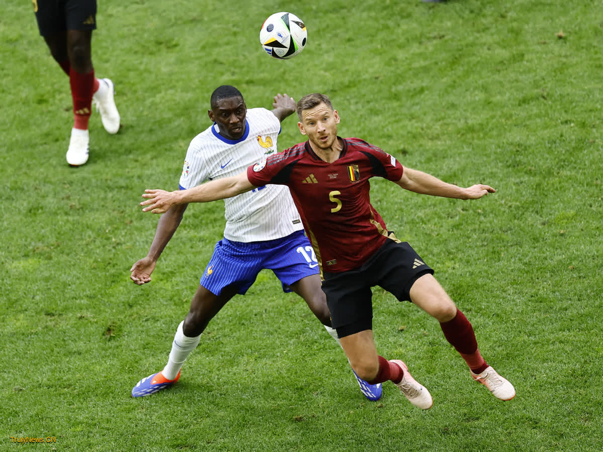 France beat unlucky Belgium to advance into quarterfinals