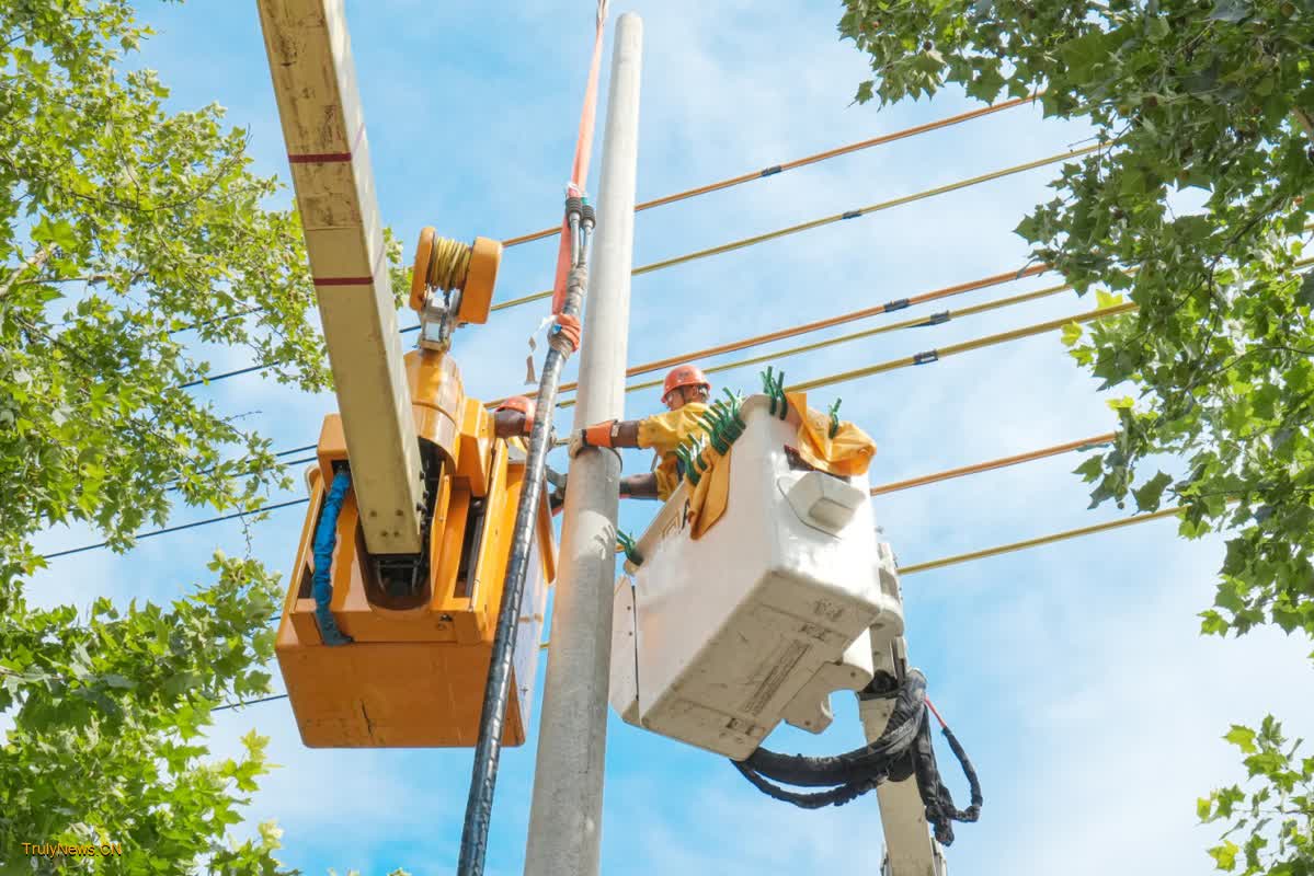 State Grid Bozhou Power Supply Company supplies more power to keep users cool