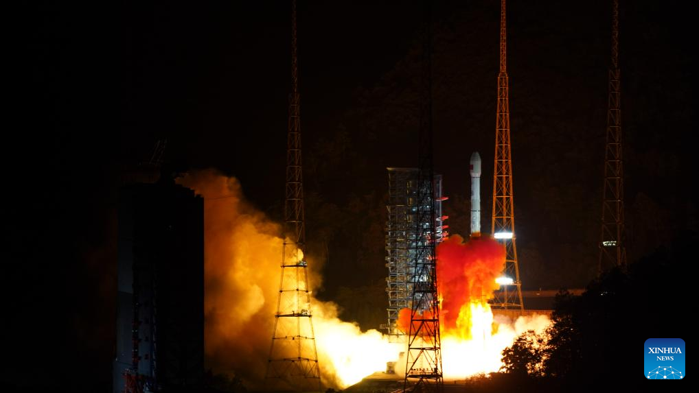 China launches new high-orbit internet-services satellite