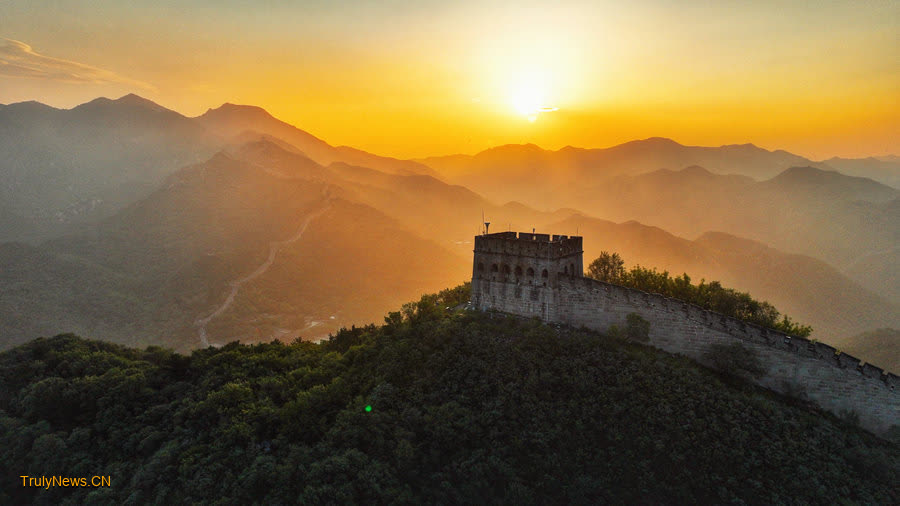 A chance to see the Great Wall turn golden at Badaling