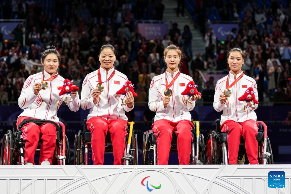 Highlights of wheelchair fencing events at Paralympics