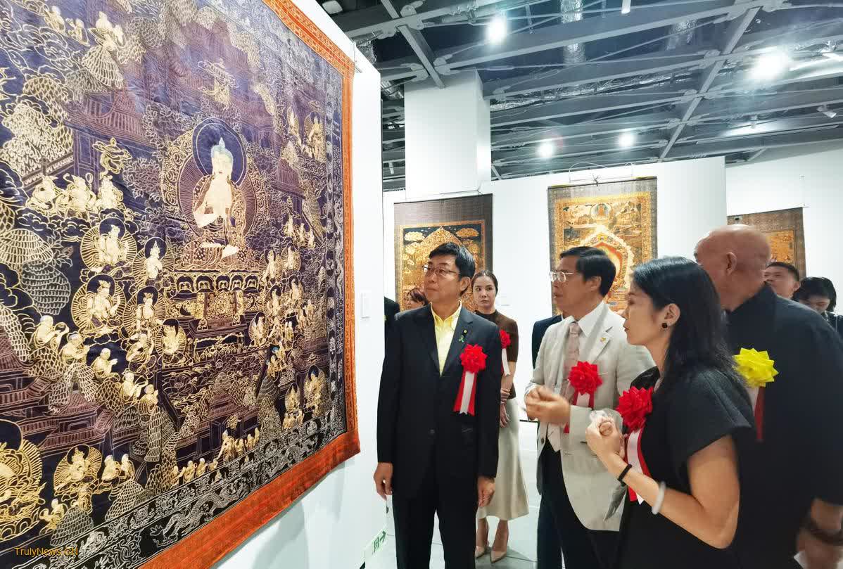 Japan savors charm of embroidery Thangka art