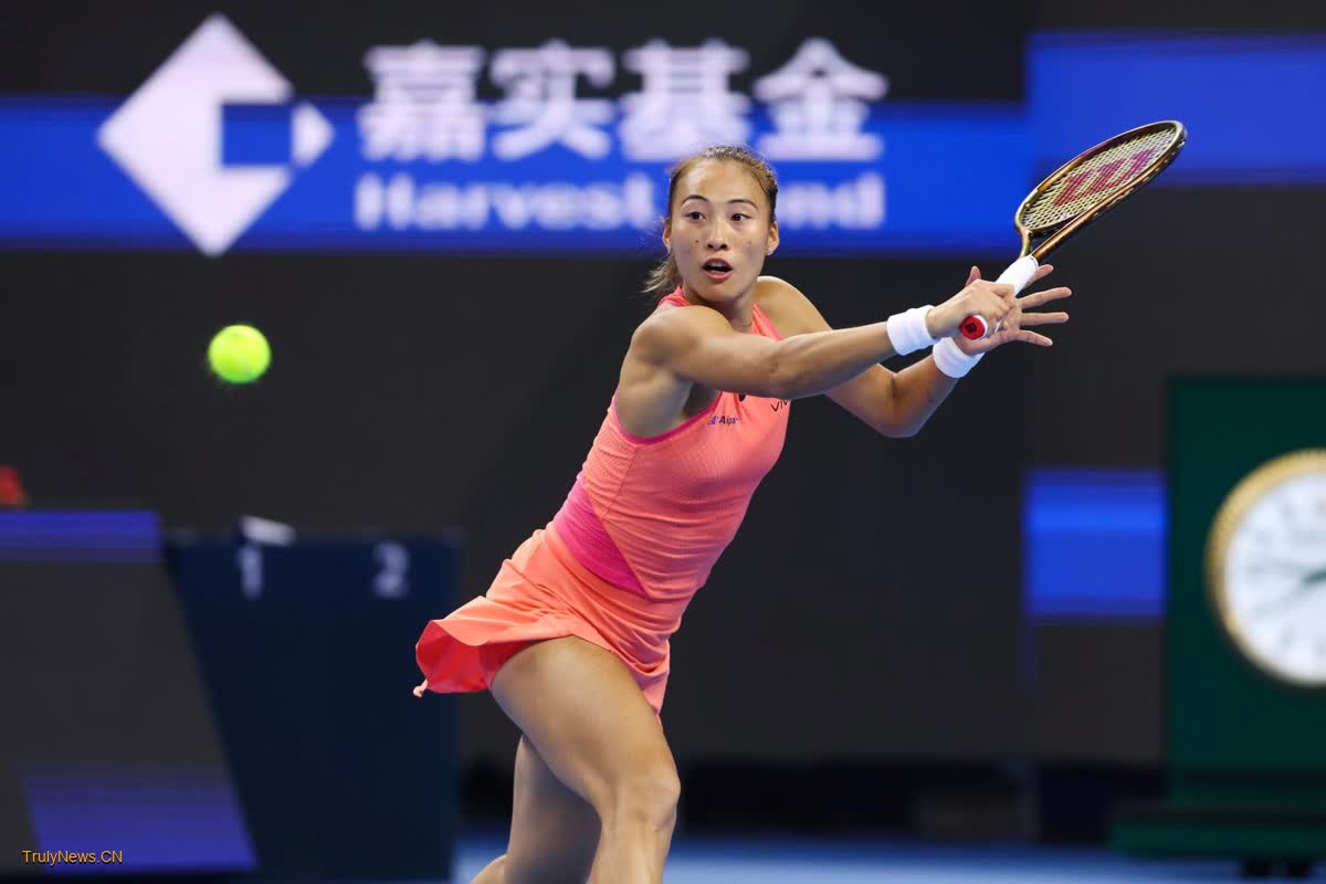 Zheng defeats Podoroska to set up Anisimova rematch