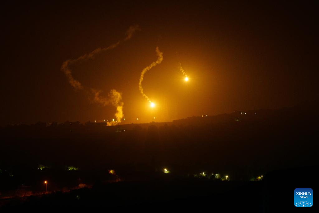 12 killed, 17 wounded in Israeli airstrikes on S. Lebanon