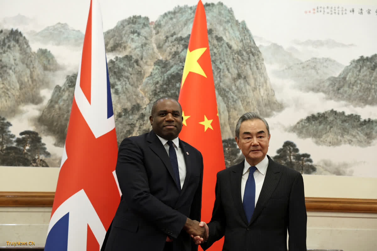 London, Beijing seek mutual cooperation