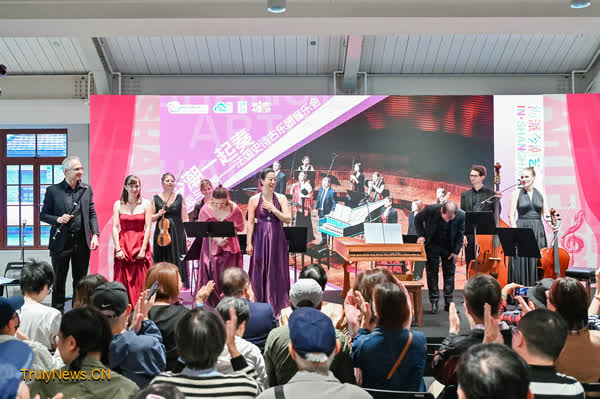 Shanghai art fest launches weekend performances