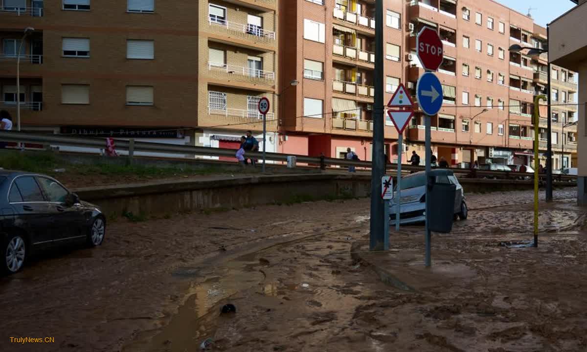 Severe floods cause significant casualties, property damage, with Chinese nationals affected in Spain