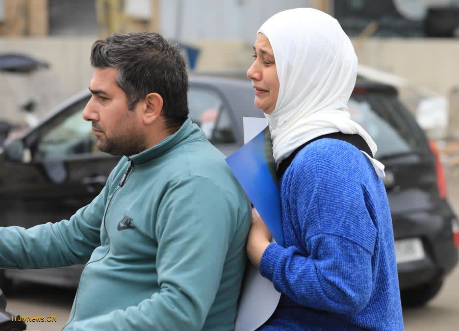 Displaced Lebanese rush home after ceasefire, facing joy, loss, and uncertainty